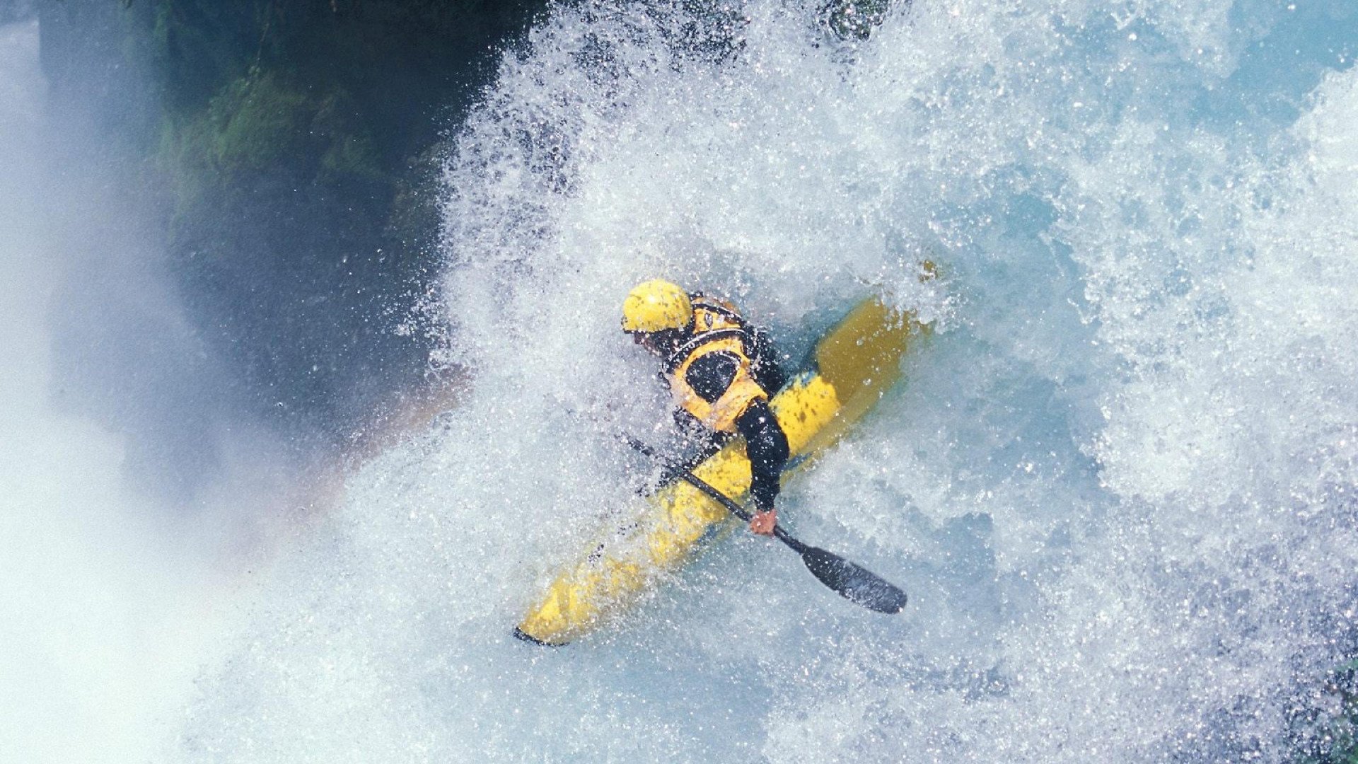 狭路相逢勇者胜，欧文高光时刻助勇士险胜山东