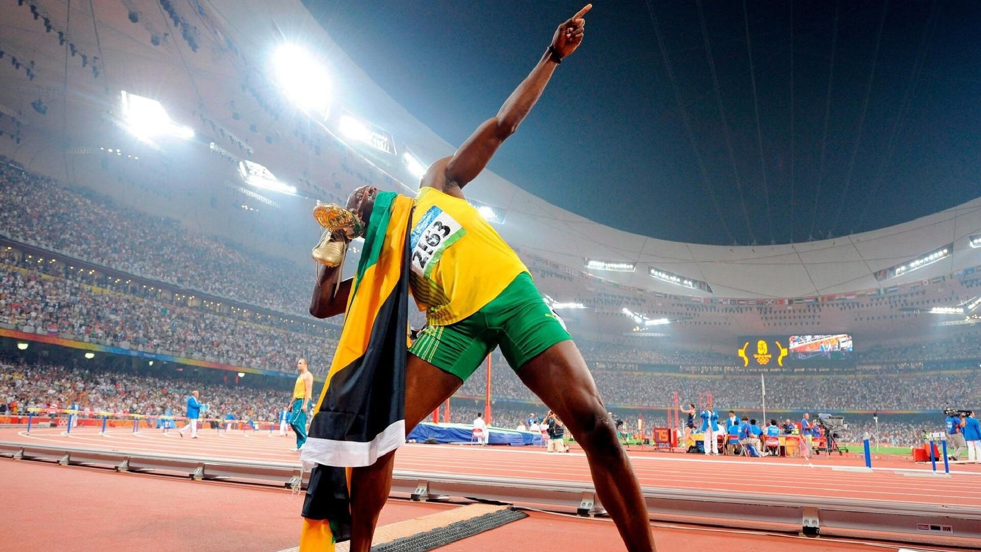 熊猫体育直播-麦科勒姆一剑封喉，北京队绝杀上海队背后的英雄时刻